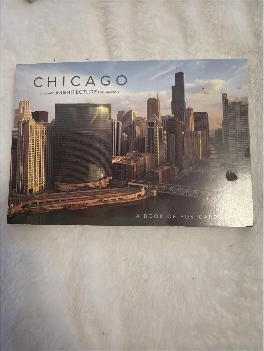 CHICAGO: A BOOK OF 30 POSTCARDS By Chicago Architecture Foundation **BRAND NEW**